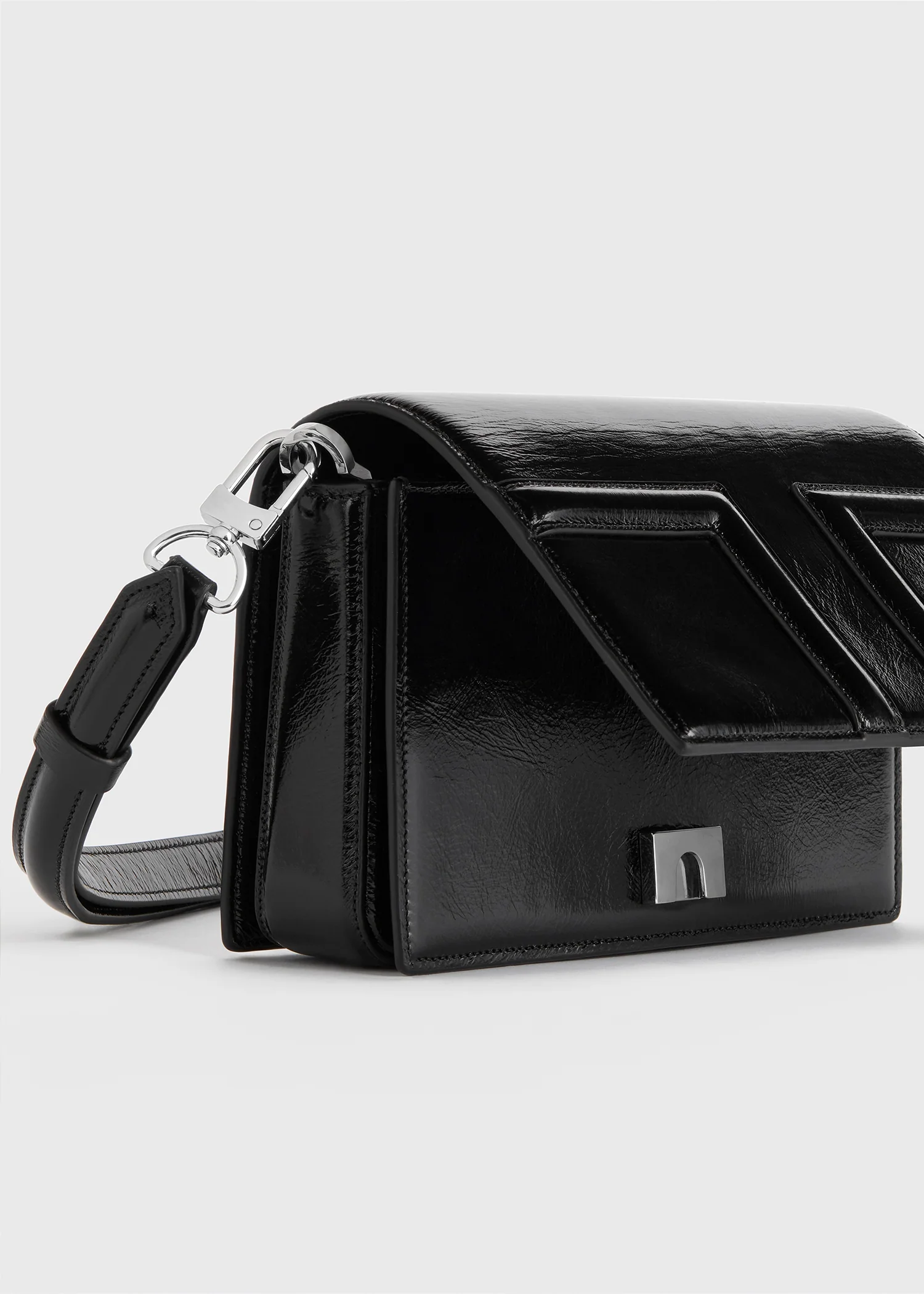 Mini T-flap naplack bag black - Image 10