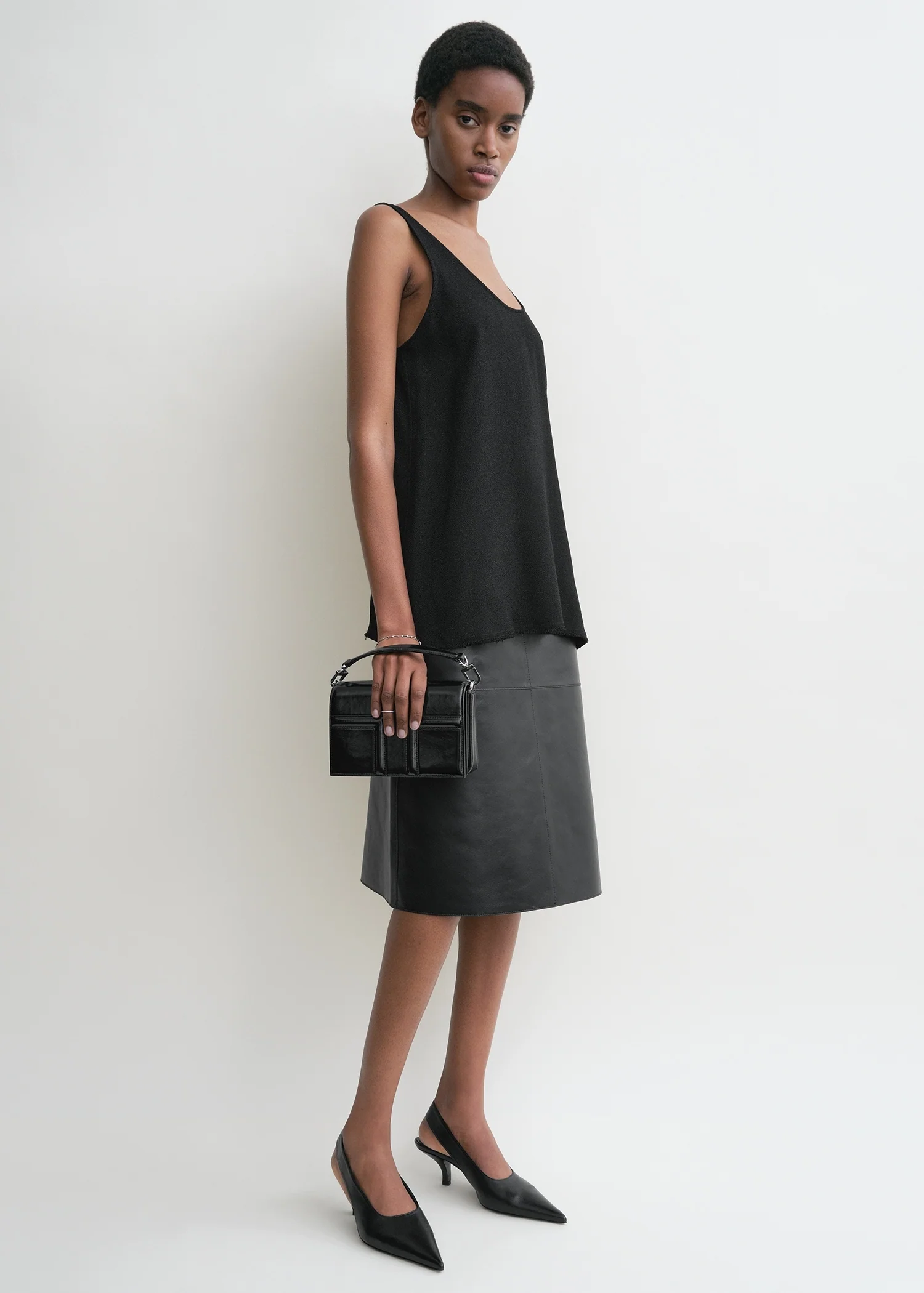 Mini T-flap naplack bag black - Image 3