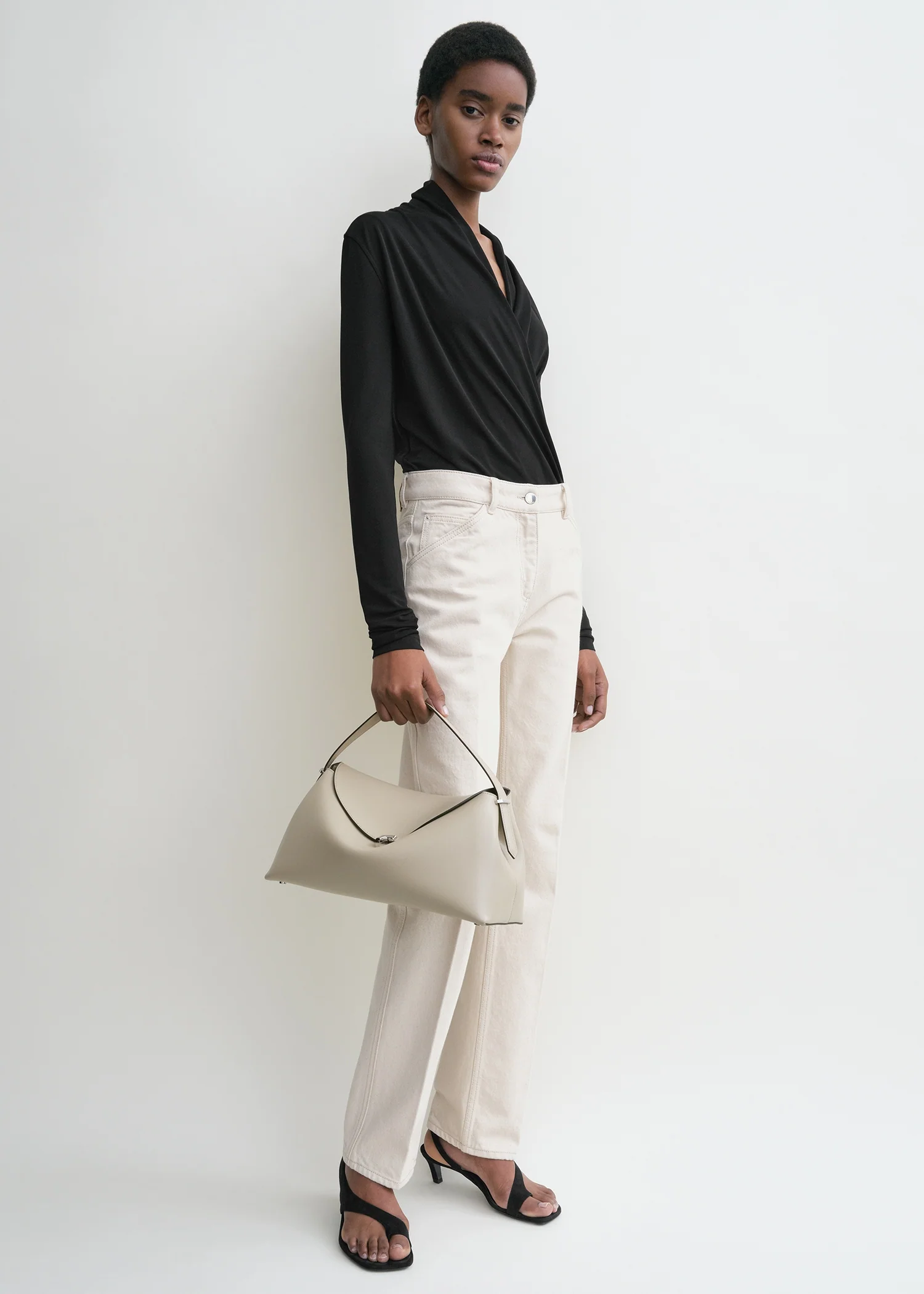 T-lock leather top handle fawn - Image 3